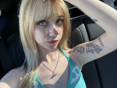 Iluvmeww leaked private photo uncensored HD quality