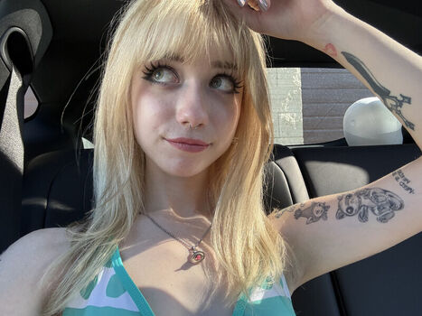 Iluvmeww leaked private photo uncensored HD quality