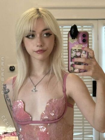 Iluvmeww leaked private photo uncensored HD quality