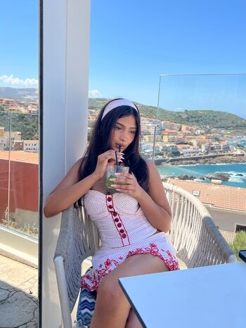 Imanimalikaa leaked private photo uncensored HD quality