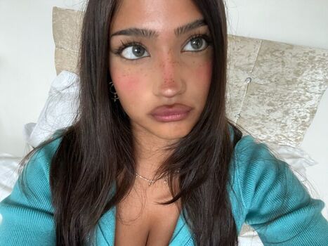 Imanimalikaa leaked private photo uncensored HD quality