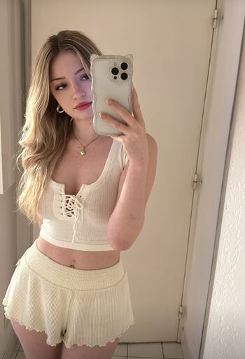 Immaddyasmr leaked private photo uncensored HD quality