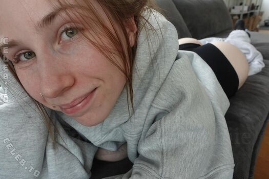 Inkedsophiie leaked private photo uncensored HD quality