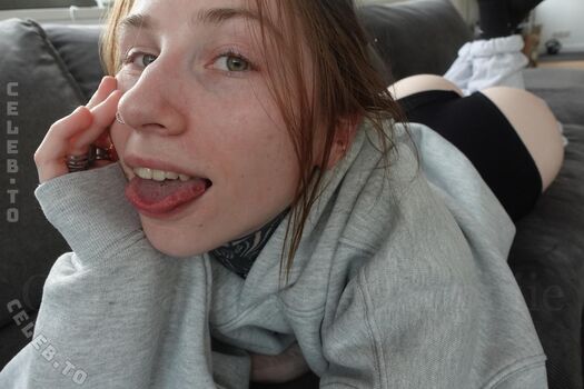 Inkedsophiie leaked private photo uncensored HD quality