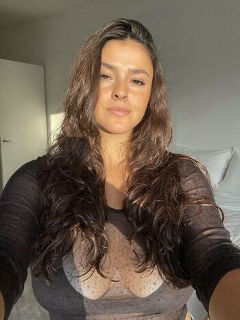 Iris laurent leaked private photo uncensored HD quality