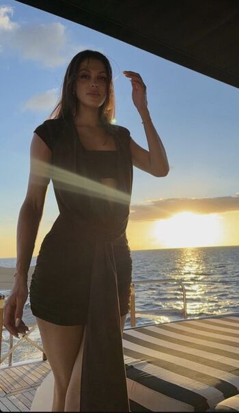 Iris mittenaere  page leaked private photo uncensored HD quality