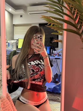 Irissiri page leaked private photo uncensored HD quality