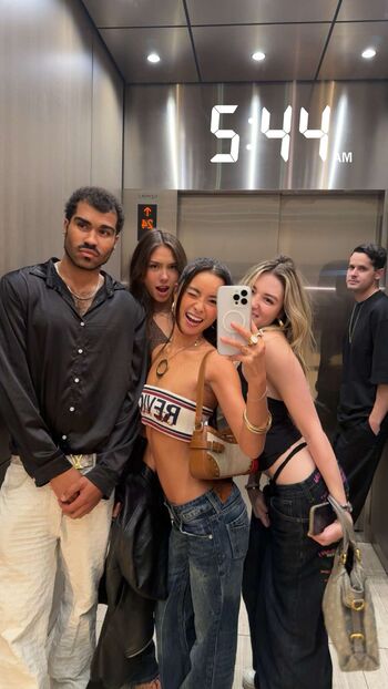 Itslaaurr  page leaked private photo uncensored HD quality