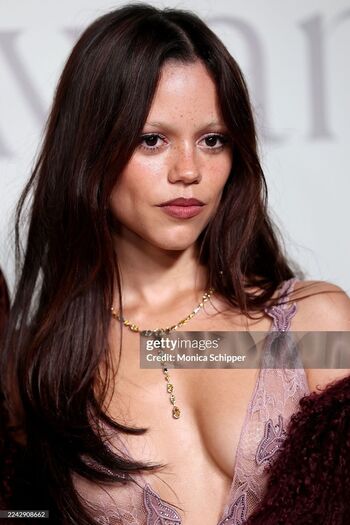 Jenna ortega  page leaked private photo uncensored HD quality