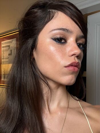 Jenna ortega  page leaked private photo uncensored HD quality