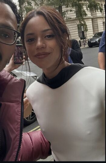 Jenna ortega  page leaked private photo uncensored HD quality