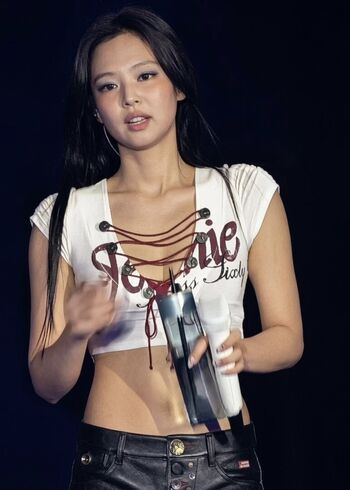 Jennie blkpik page leaked private photo uncensored HD quality