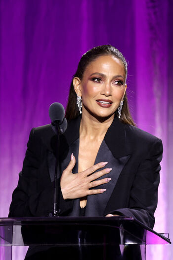 Jennifer lopez  page leaked private photo uncensored HD quality