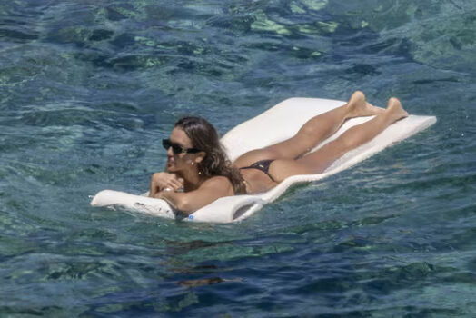 Jessica alba  page leaked private photo uncensored HD quality