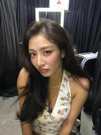 Jihyo leaked private photo uncensored HD quality