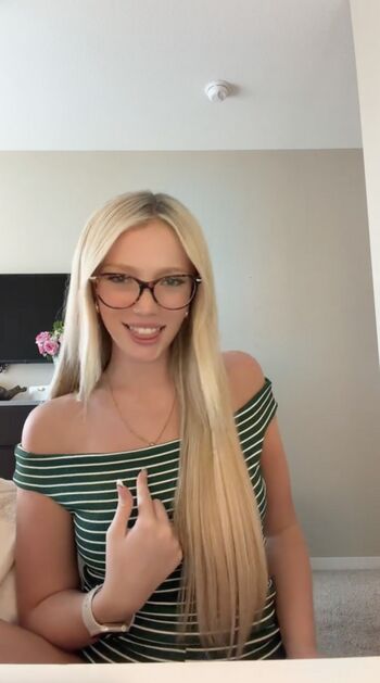 Julia larson leaked private photo uncensored HD quality