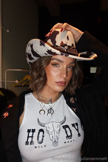 Julia rommelt  page leaked private photo uncensored HD quality