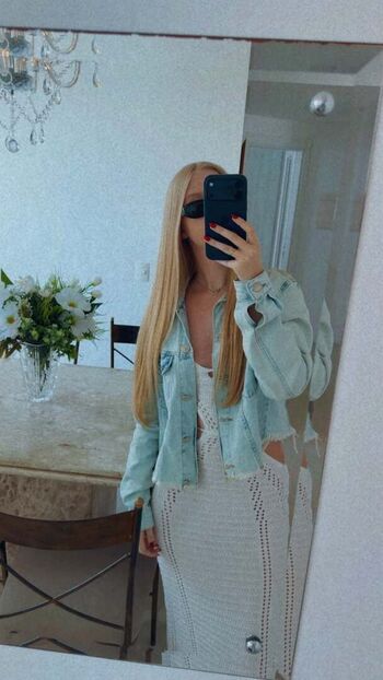 Juliavzs leaked private photo uncensored HD quality