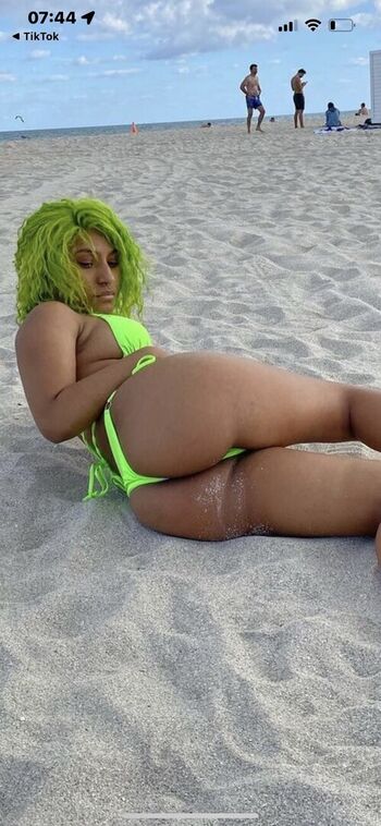 Kadabaylor leaked private photo uncensored HD quality