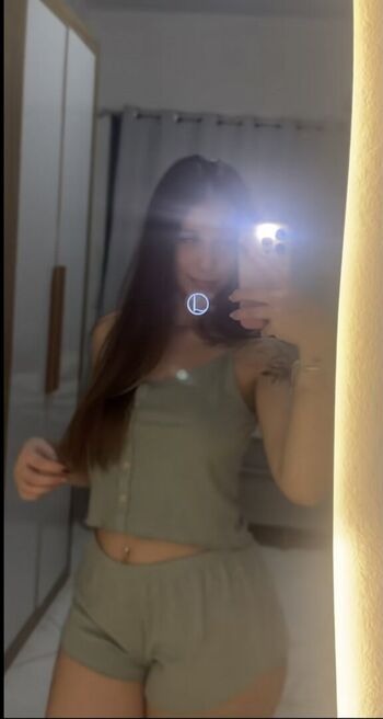 Kamisristow leaked private photo uncensored HD quality