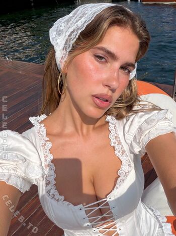 Kara del toro page leaked private photo uncensored HD quality