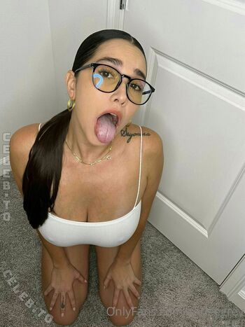 Karlee grey  page leaked private photo uncensored HD quality