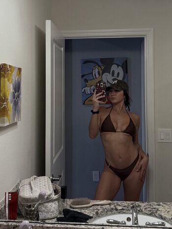 Karlee grey  page leaked private photo uncensored HD quality