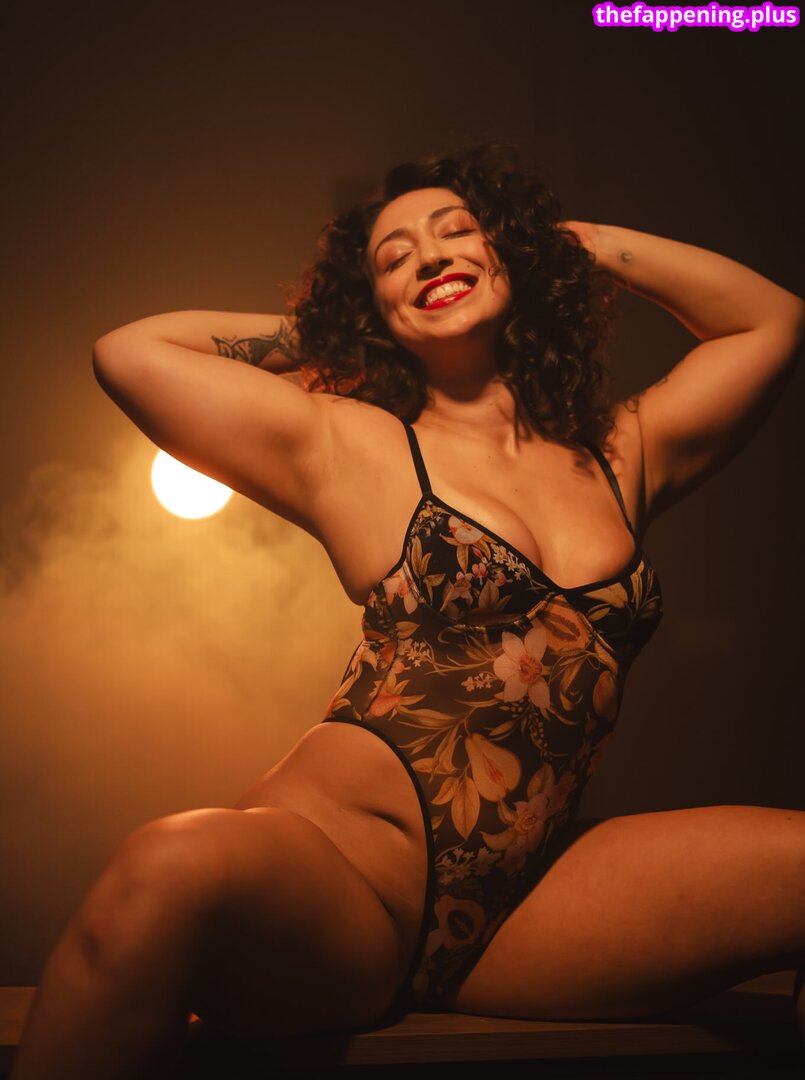 Katierosecoloredglasses / leaked private photo uncensored HD quality