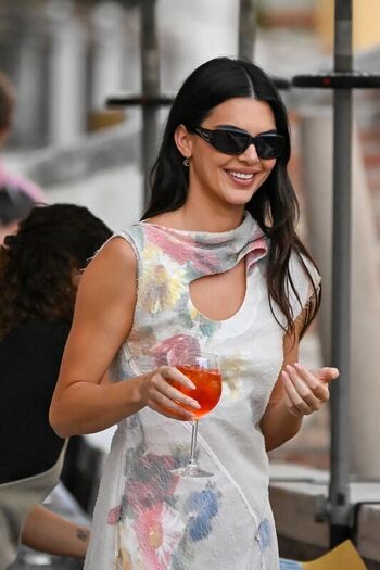 Kendall jenner  page leaked private photo uncensored HD quality