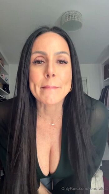Kendra lust  page leaked private photo uncensored HD quality