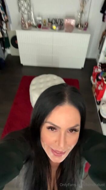 Kendra lust  page leaked private photo uncensored HD quality