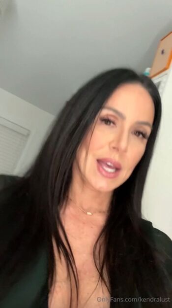 Kendra lust  page leaked private photo uncensored HD quality
