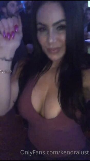 Kendra lust  page leaked private photo uncensored HD quality