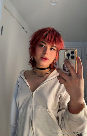 Kianavi  page leaked private photo uncensored HD quality