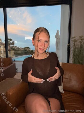 Kiara djimsiti page leaked private photo uncensored HD quality