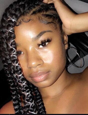 Kurlykyy  page leaked private photo uncensored HD quality