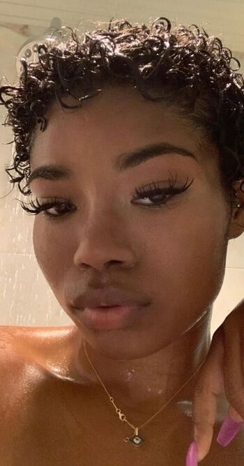 Kurlykyy  page leaked private photo uncensored HD quality