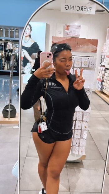 Kurlykyy leaked private photo uncensored HD quality