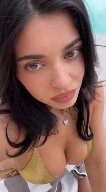Kylie jenner  page leaked private photo uncensored HD quality