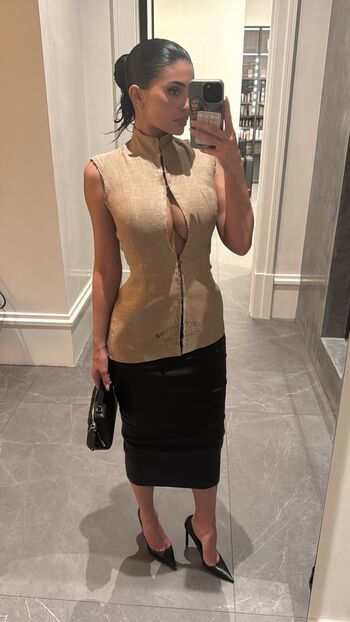 Kylie jenner  page leaked private photo uncensored HD quality