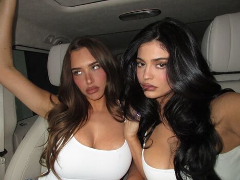 Kylie jenner  page leaked private photo uncensored HD quality