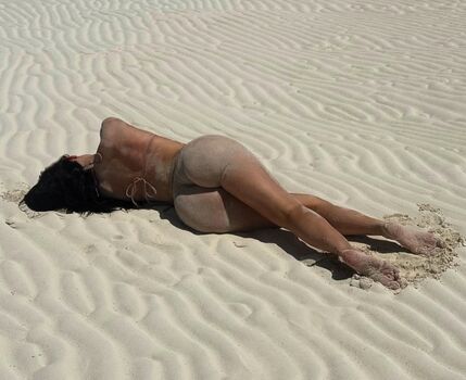 Kylie jenner  page leaked private photo uncensored HD quality