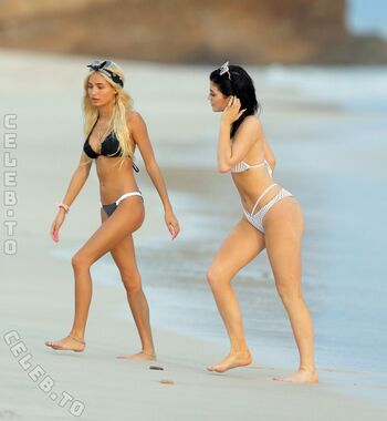 Kylie jenner  page leaked private photo uncensored HD quality