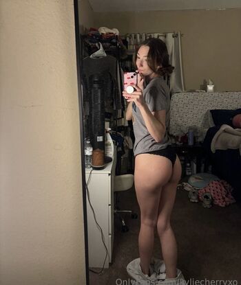Kyliecherryxo leaked private photo uncensored HD quality