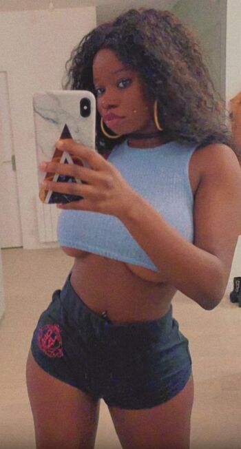 Ladona leaked private photo uncensored HD quality