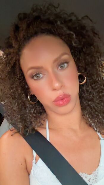 Lady treason leaked private photo uncensored HD quality