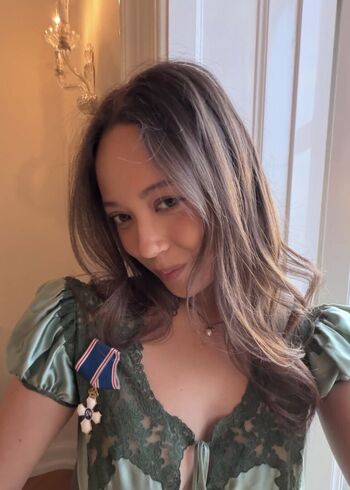 Laufey lin page leaked private photo uncensored HD quality