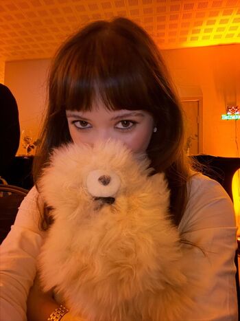 Laufey lin page leaked private photo uncensored HD quality