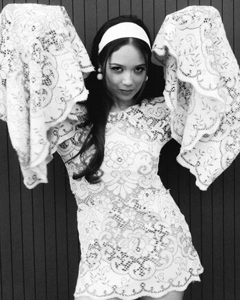 Laufey lin page leaked private photo uncensored HD quality