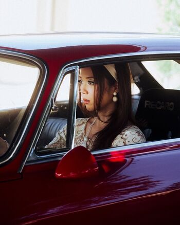 Laufey lin leaked private photo uncensored HD quality